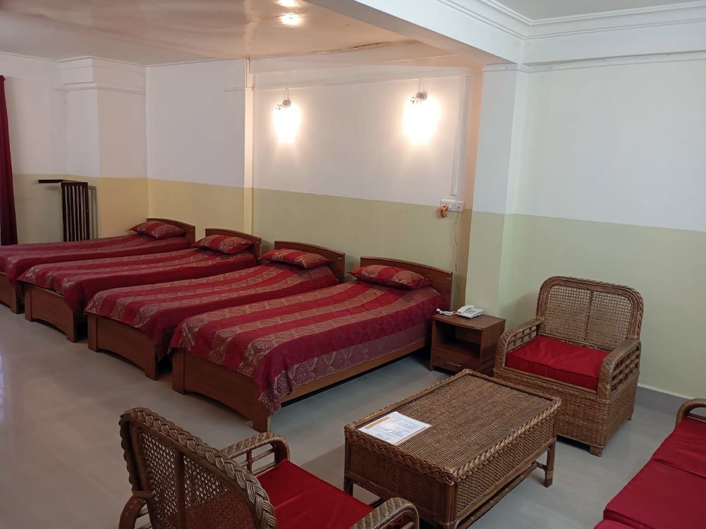 Deluxe Group Room